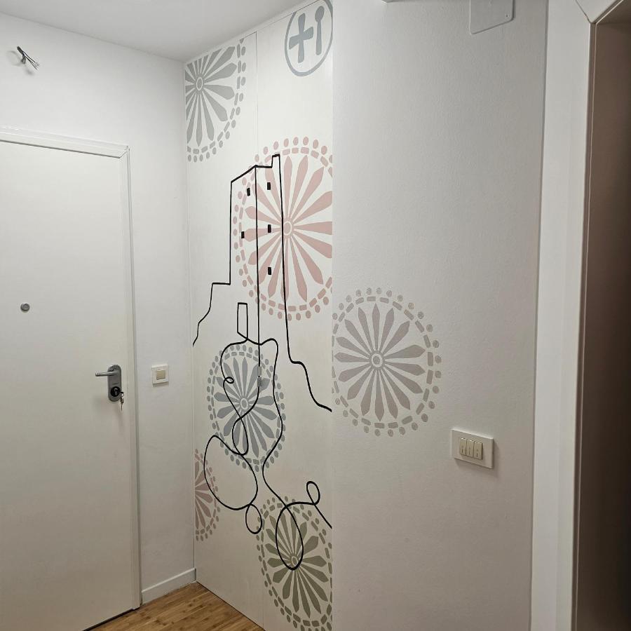 אומיס Apartman River Breeze מראה חיצוני תמונה