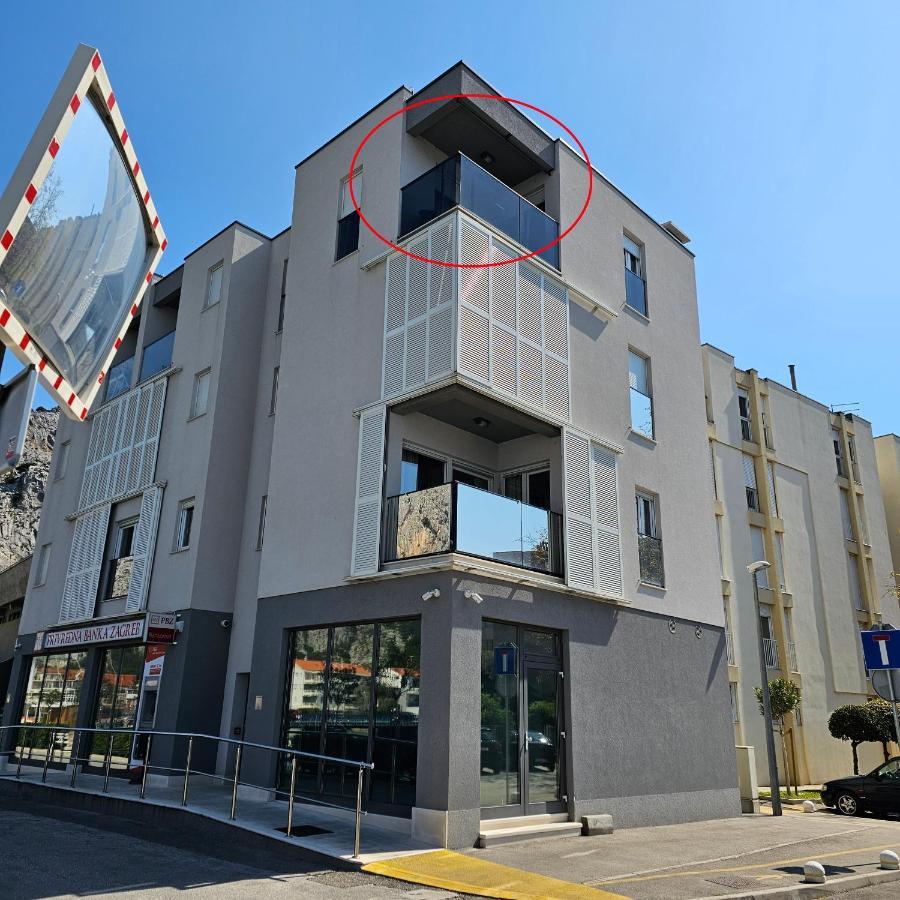אומיס Apartman River Breeze מראה חיצוני תמונה