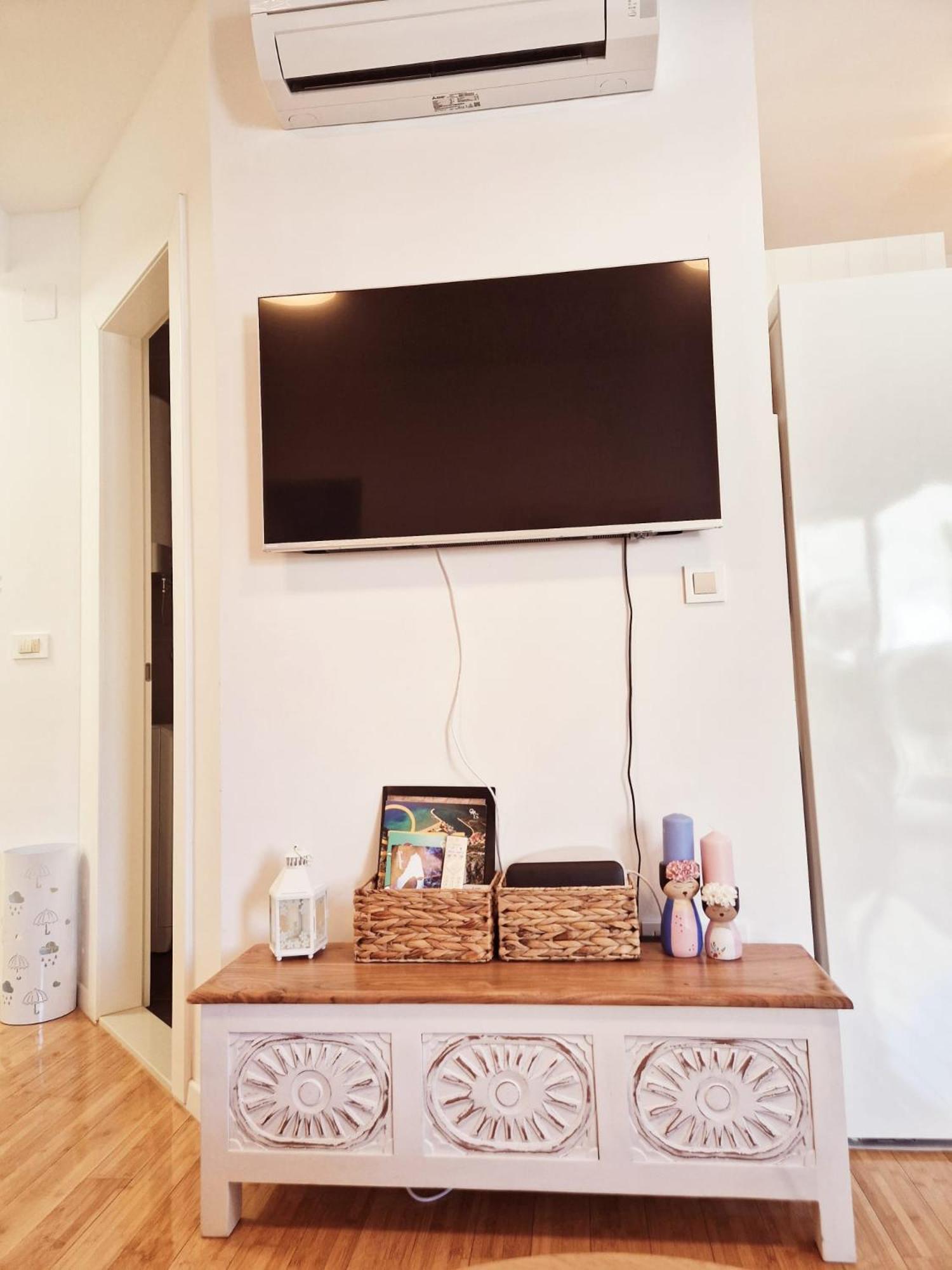 אומיס Apartman River Breeze מראה חיצוני תמונה